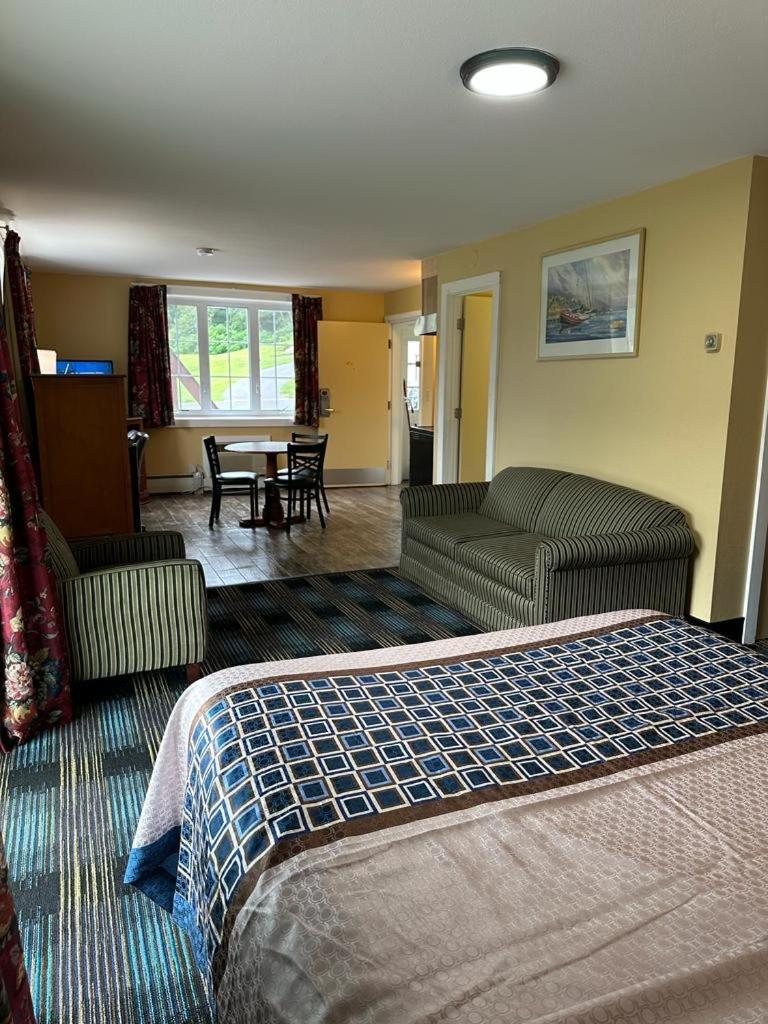 Swiss Chalets Village Inn North Conway Esterno foto