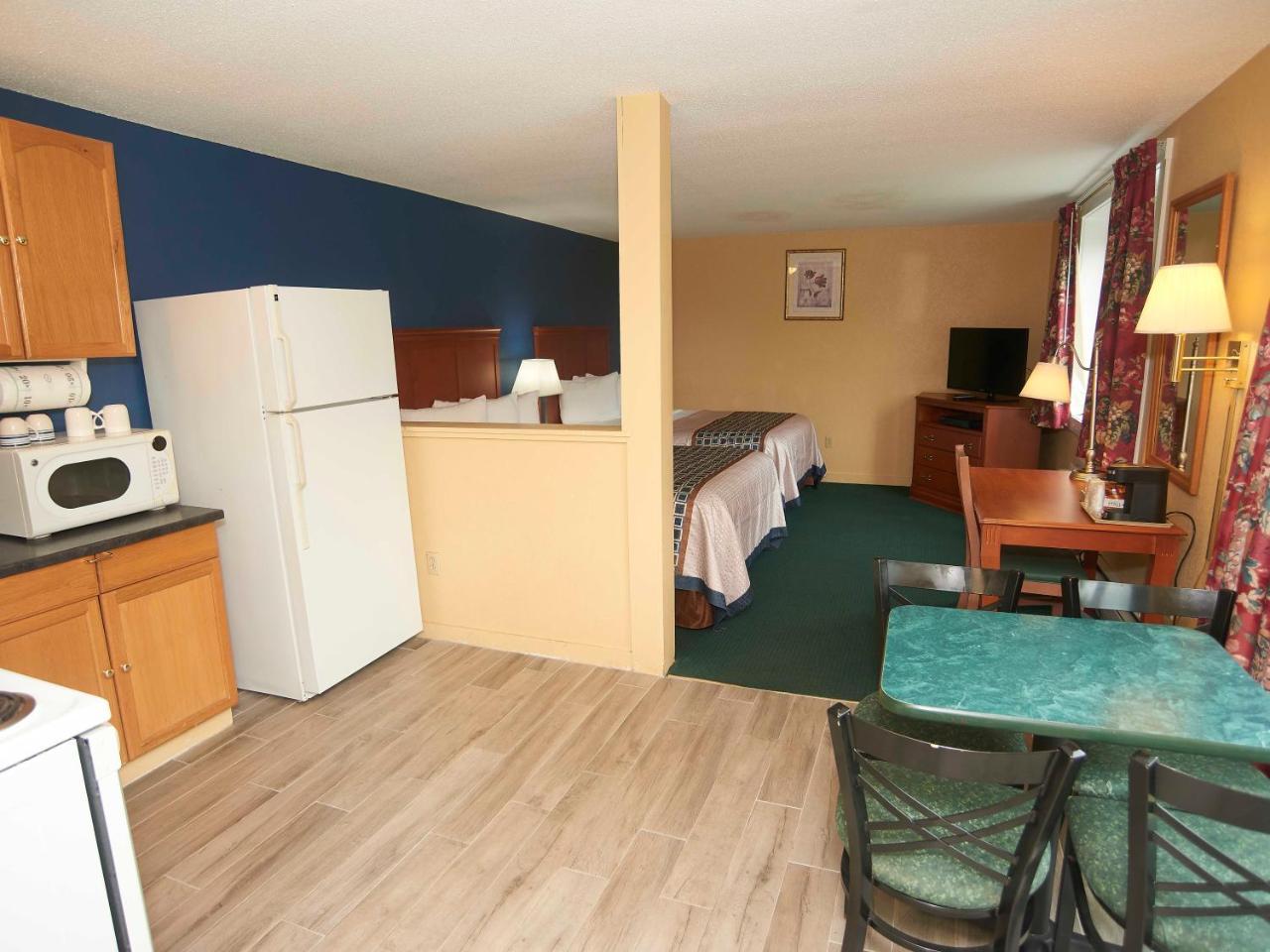 Swiss Chalets Village Inn North Conway Esterno foto